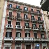 Il Palazzo Arciuli-Cutrignelli del 1925: l�edificio era di propriet� di un commerciante di ferro, che aveva il proprio negozio nei locali dello stesso stabile